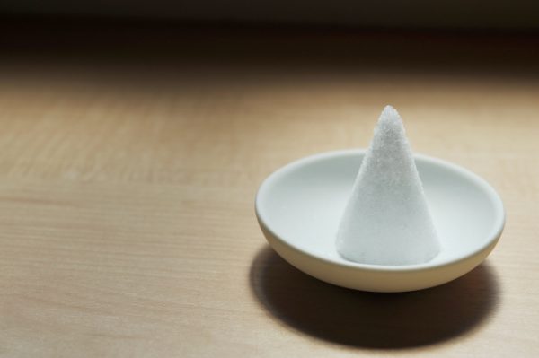 【盛り塩は効果がない！？】盛り塩よりも効果的な方法とは。